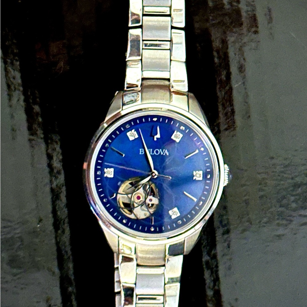 SoldCross listed. Bulova Classic Blue Mother of Pearl/diamond/sapphire - 96P191